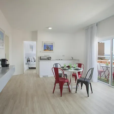 Apartament Kitieos *