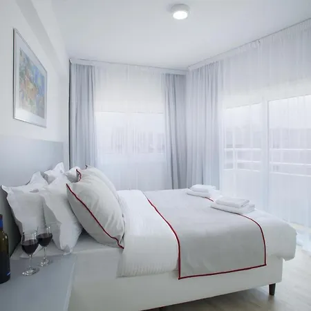 Kitieos Apartament *